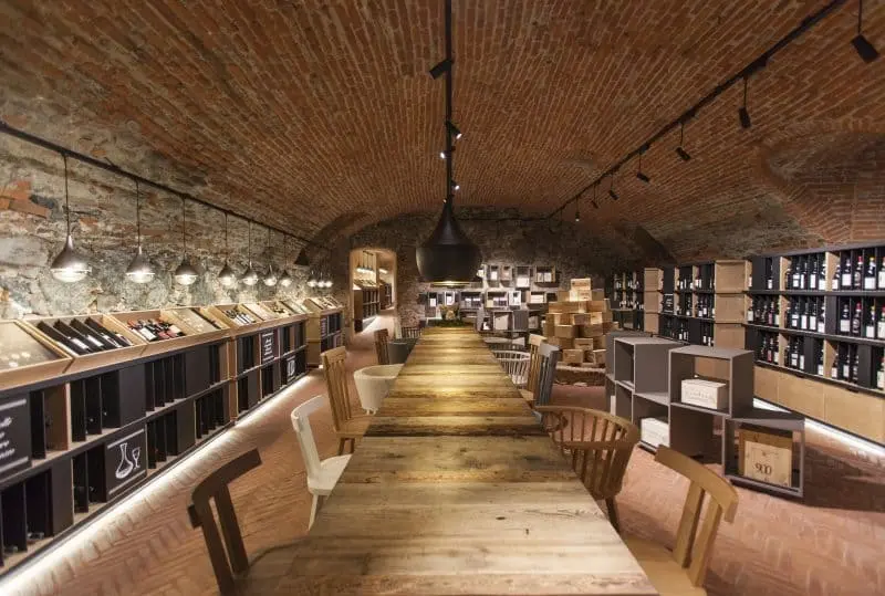 Interno-Enoteca-alle-Volte-e1502374143162 (1)
